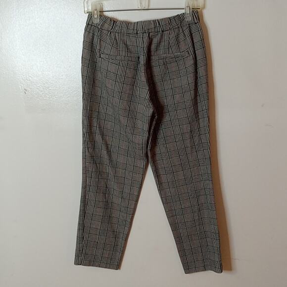 Old Navy plaid pull on Size 2 pants. - Picture 5 of 8